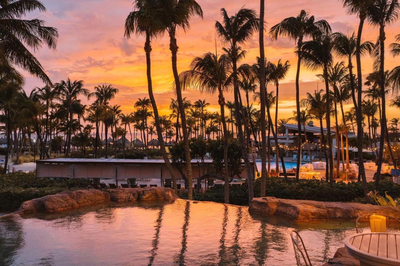 Hilton Aruba Caribbean Resort & Casino Palm Beach Exterior foto