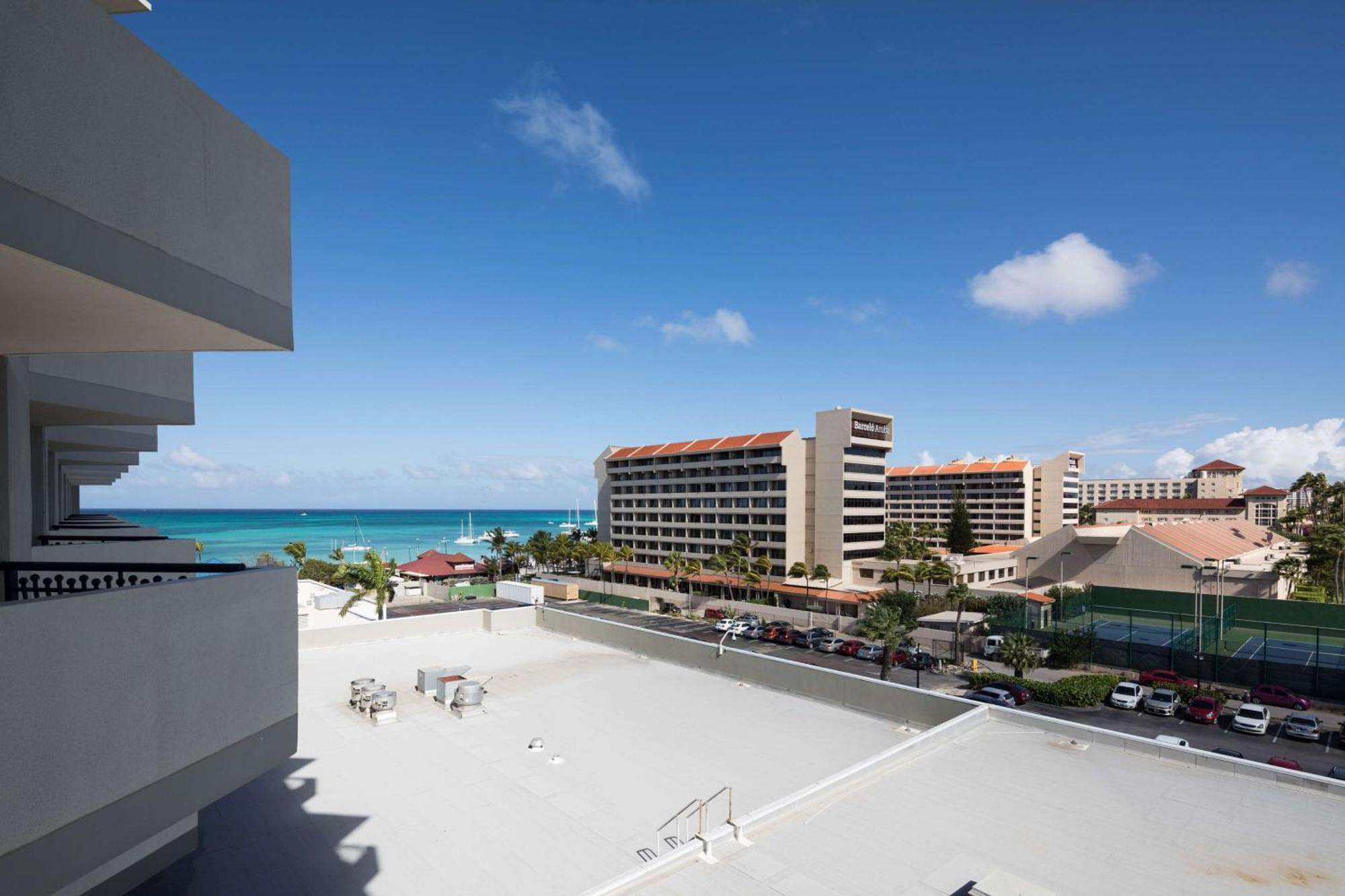 Hilton Aruba Caribbean Resort & Casino Palm Beach Exterior foto